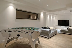 Spielezimmer