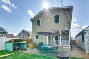 Fenced Backyard | Furnished Patio | Outdoor Dining