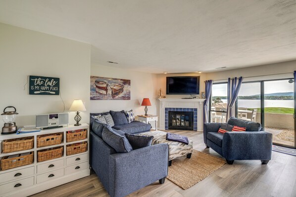 Moneta Vacation Rental | 2BR | 2BA | 1,000 Sq Ft | First-Floor Condo