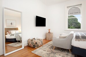 Queen Bed