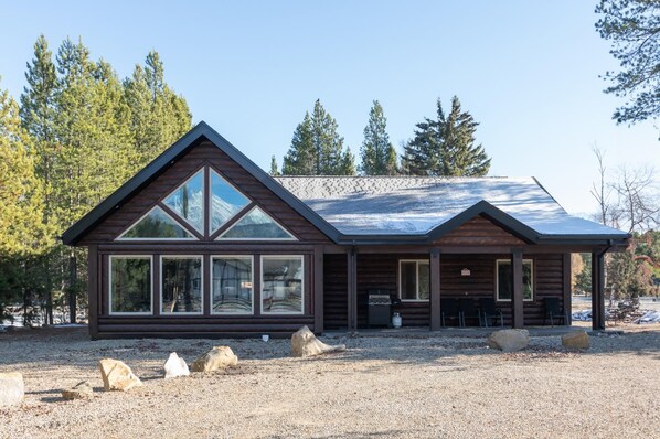 Summit View Cabin Rental (1733)