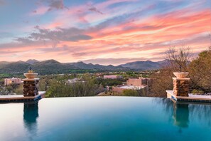 Imagine yourself here - infinity pool and amazing sunset views.