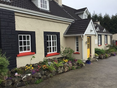 The Sanctuary: Secluded 5 Bed Cottage sleeps 10