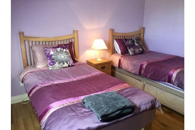 The Sanctuary: Secluded 5 Bed Cottage sleeps 10