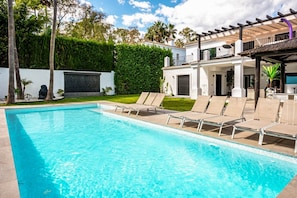 Private Pool