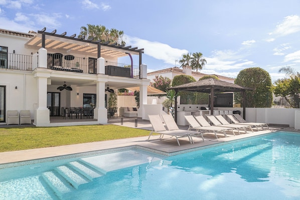 Private Pool