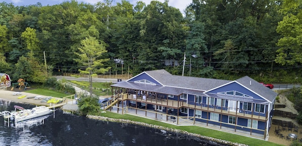 The 11BR/12BA Blue Spruce Lodge is one of our 4 vacation rentals on Stone Lake