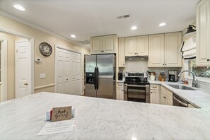 Kitchen, Main Level