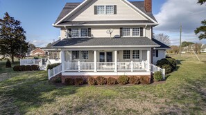 Spend an easy afternoon in one of the 7 rocking chairs on the back porch.