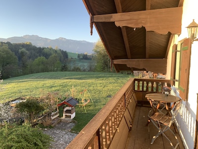 Vacation in the countryside with a mountain view near Lake Chiemsee 