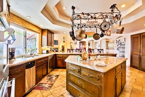 Large Tuscan Kitchen