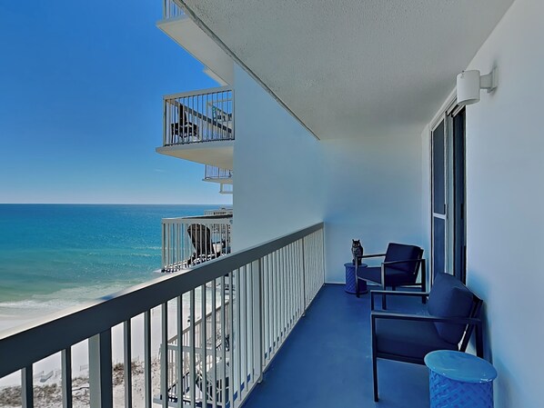 Welcome to Pelican Beach #1714