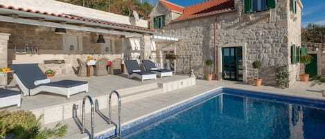 Exquisite Brac Villa | 3 Bedrooms | Villa Belle Murvica | Overlooking the Adriatic Sea & Private Pool | Murvica