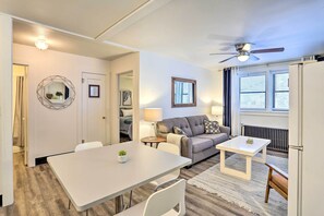 Dining Area | Dishware & Flatware