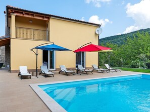 Piscine maison de vacances