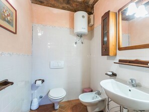 Braun, Spiegel, Armatur, Eigentum, Sinken, Bad Sink, Zapfhahn, Badezimmer, Lila, Interior Design