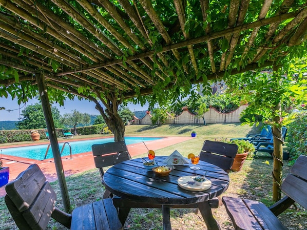 Bleu, Piscine, Mobilier De Jardin, Ombre, Eco HÎtel, Loisir, Jardin, Recours, Aménagement Paysager, Pot De Fleur