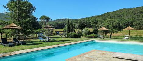 Swimming Pool, Property, Water, Real Estate, Aqua, Azure, Turquoise, Resort, Composite Material, Rectangle