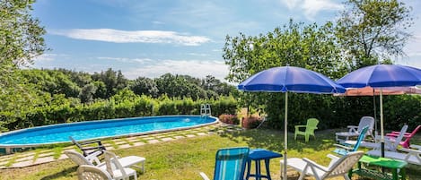 Cloud, Sky, Plant, Water, Property, Furniture, Nature, Azure, Chair, Outdoor Furniture