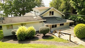 Welcome to Seven Oaks!