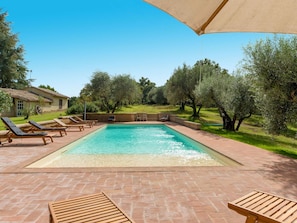 Swimming Pool, Property, Real Estate, Home, House, Estate, Building, Backyard, Grass, Leisure