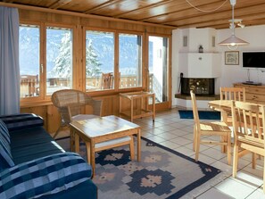 Möbel, Tabelle, Blau, Azurblau, Holz, Flooring, Wohnzimmer, Fenster, Fussboden, Interior Design