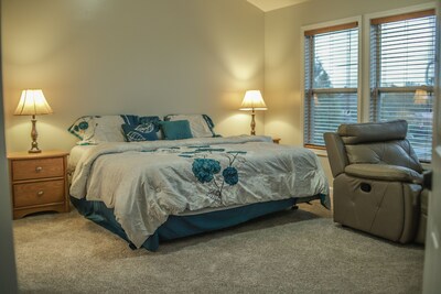 DULUTH MASTERS PLACE-4BEDROOMS AND 2.5 BIRTH