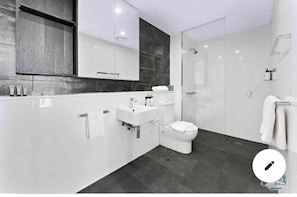 full bathroom