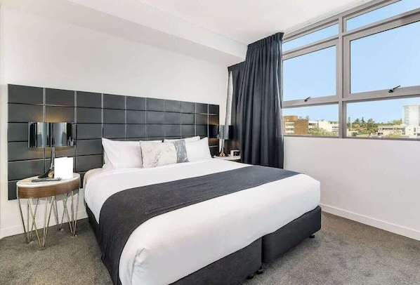 King size bed