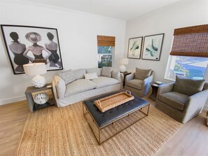 Professionally Decorated Furnishings