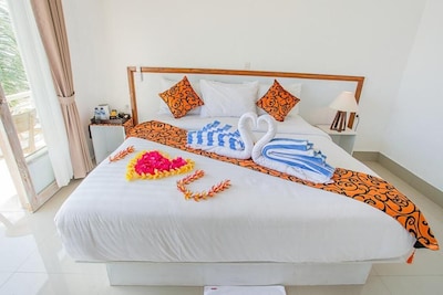 Nusa Lembongan Ocean 4 adult Private Beachfront