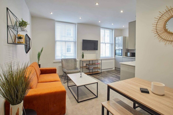 Apartment One, Hudsons Yard House, Whitby - Host & Stay