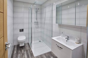 Apartment One, Hudsons Yard House, Whitby - Host & Stay