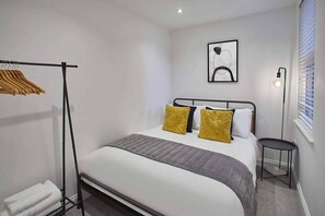 Apartment One, Hudsons Yard House, Whitby - Host & Stay