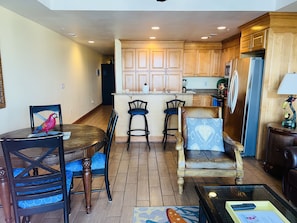 Living/Dining area looking into kitchen!