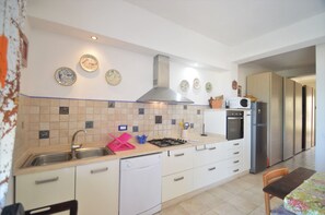 Alcamo Marina, cuisine équipée