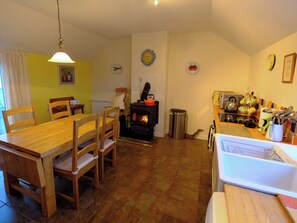 Spacious open plan livign space | Mingro, Stronsay, near Whitehall