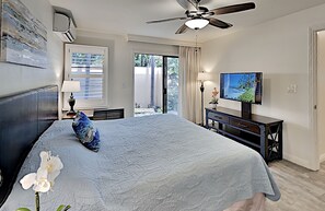 Master Bedroom - Attached Lanai off of the bedroom