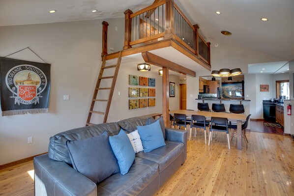 Telluride Vacation Rental | 2BR | 3BA | 1,350 Sq Ft | Stairs Required