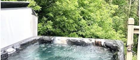 8 person Hot Tub on back deck, enjoy the view of ravine as you soak