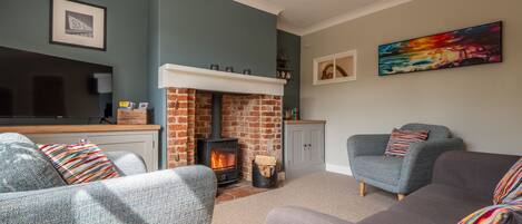 Peony Cottage, Helhoughton: The cosy sitting room at this lovely rural retreat