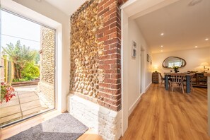 Ground floor: Entrance lobby at Peony Cottage