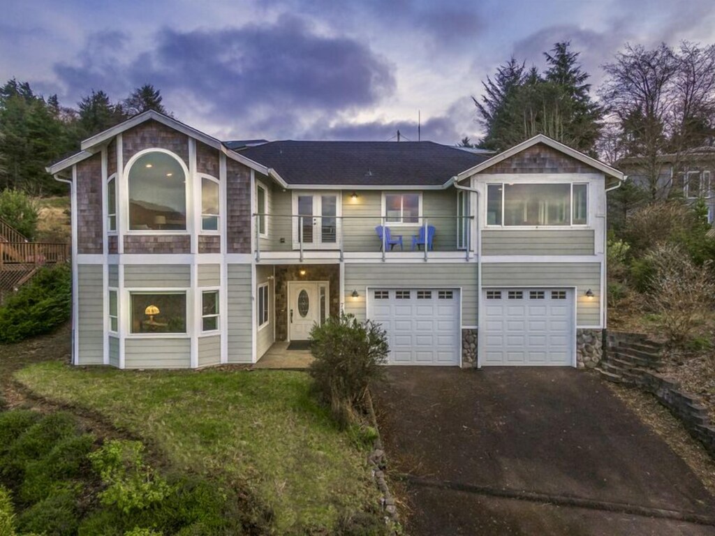 Pc Heights 117 Beautiful Large Home With Amazing Ocean And Valley Views Pacific City Pc Heights 117 Beautiful Large Home With Amazing Ocean And Valley Views Pacific City