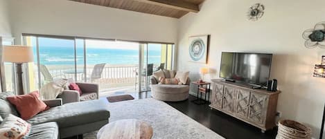 Spacious living room overlooking the ocean. 