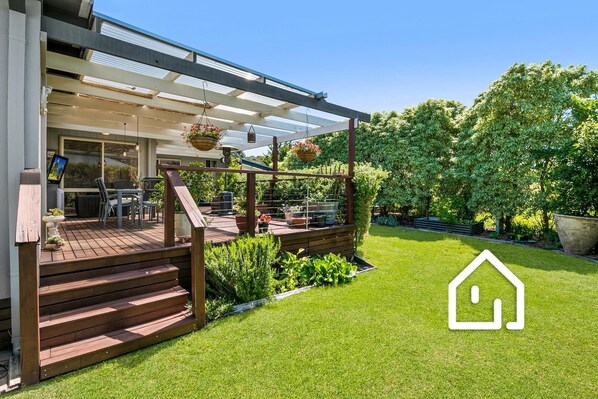 Stunning alfresco and fully fenced private backyard where you can relax