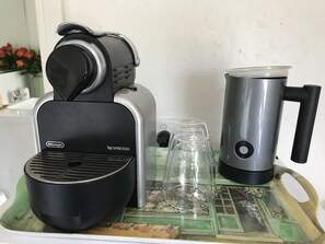 Kaffe och/eller kaffebryggare