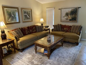 Family Room - Comfortable tv viewing 