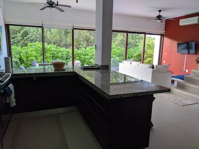 Exclusiva casa nueva en la playa de Akumal + Nado con tortugas / 25 min TULUM y PDC