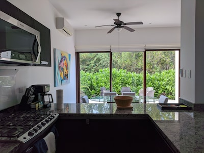 Exclusiva casa nueva en la playa de Akumal + Nado con tortugas / 25 min TULUM y PDC