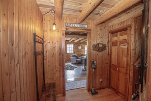 Little Bear Cabin Entry - Little Bear Cabin Entry